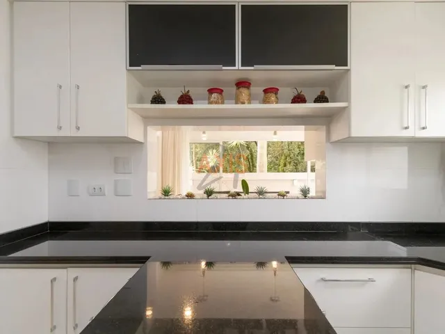 Imagem 14: Casa em Condomínio com 4 Dormitórios À Venda com 200M² por R$ 2.690.000,00 no Bairro