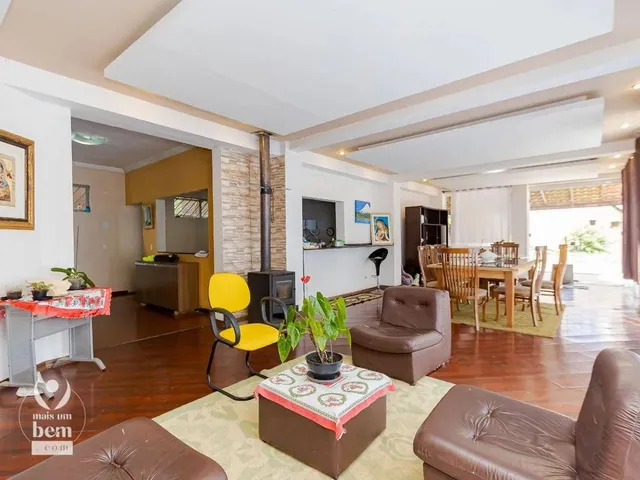 Imagem 3: Casa de 261M² com Terreno de 600M² 4 Quartos À Venda, por R$ 1.100.000,00 - Santa