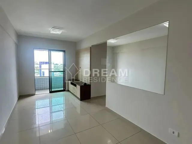 Imagem 1: Imóvel para Venda Possui 68 Metros Quadrados com 3 Quartos em Cordeiro - Recife - Pe