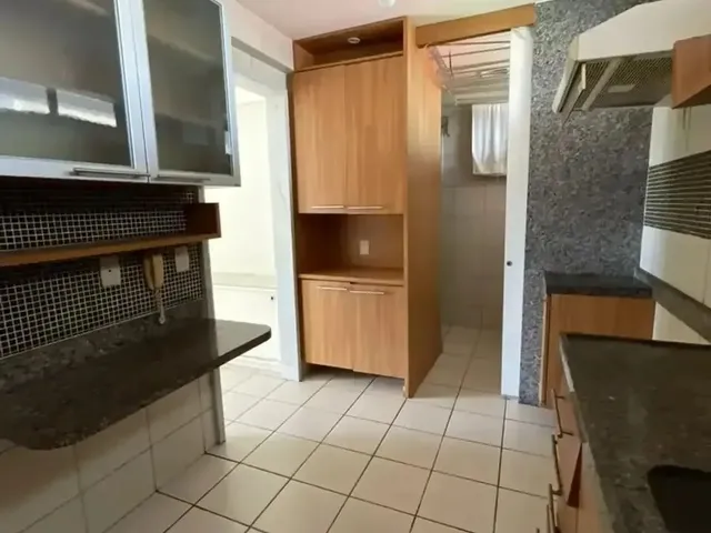 Imagem: O apartamento possui 3 Dormitórios, 1 Suíte, 3 Banheiros,