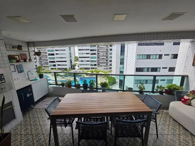 Imagem 3: Imóvel para Venda Possui 208 Metros Quadrados com 4 Quartos em Monteiro - Recife - Pe