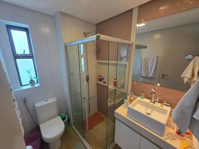 Imagem 12: Imóvel para Venda Possui 208 Metros Quadrados com 4 Quartos em Monteiro - Recife - Pe