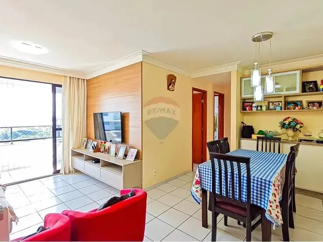 Imagem: O apartamento possui 3 Dormitórios, 1 Suíte, 3 Banheiros,