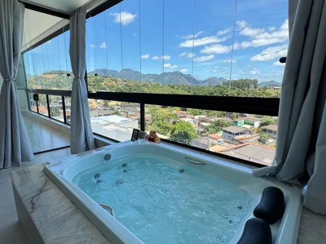 Imagem 14: Casa duplex de alto padrão com área gourmet e piscina em Perocão, Guarapari-ES: 3