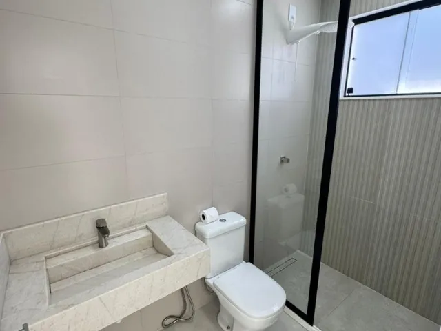 Imagem 15: Casa duplex de alto padrão com área gourmet e piscina em Perocão, Guarapari-ES: 3