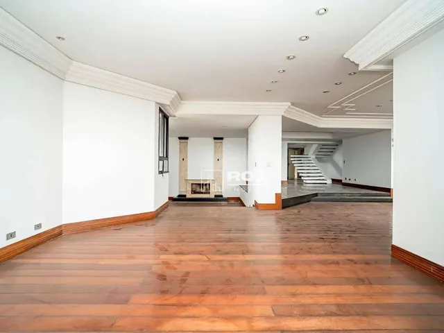 Imagem 2: Cobertura com 4 Suítes, Piscina, Sauna e 4 Vagas À Venda, 834 M² - Batel, Curitiba/Pr