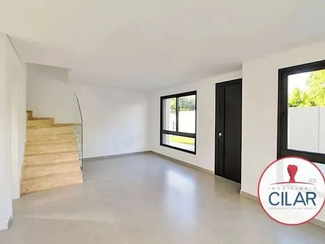 Imagem 3: Imobiliária Cilar Vende Sobrado Tríplex 3 Quartos no Portão com 109,78M², Ref