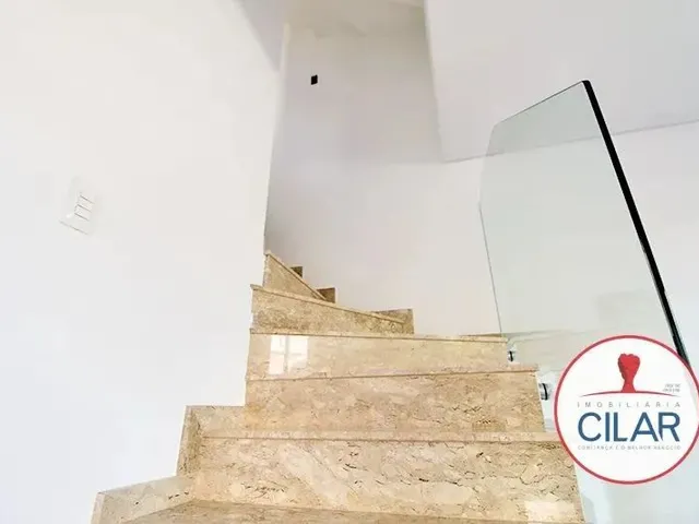Imagem 12: Imobiliária Cilar Vende Sobrado Tríplex 3 Quartos no Portão com 109,78M², Ref