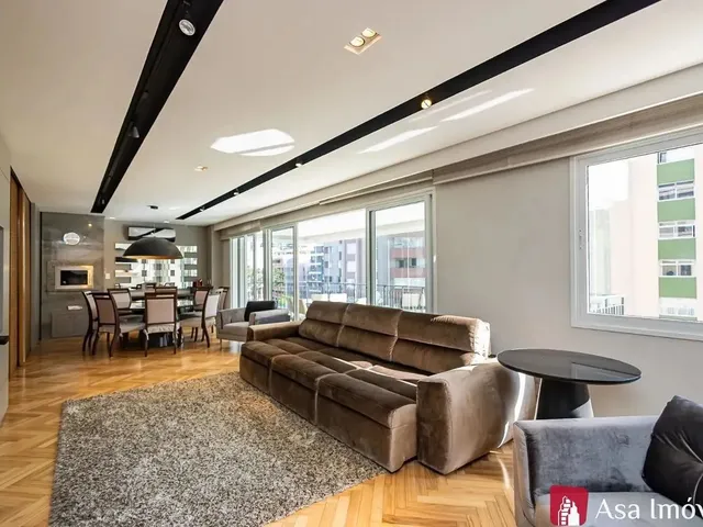 Imagem: O apartamento possui 4 Dormitórios, 3 Suítes, 1 Banheiro,