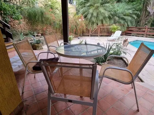 Imagem: Casa com 4 Quartos À Venda por R$ 1.700.000