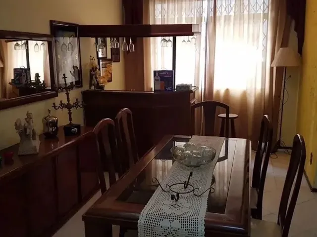 Imagem: Casa com 4 Quartos À Venda por R$ 1.200.000