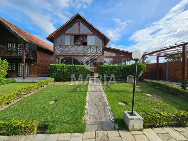 Imagem: Casa de Condomínio com 4 Quartos À Venda