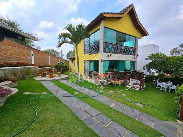 Imagem: Casa de Condomínio com 3 Quartos À Venda