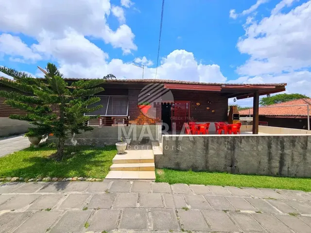Imagem: Casa de Condomínio com 04 Quartos À Venda