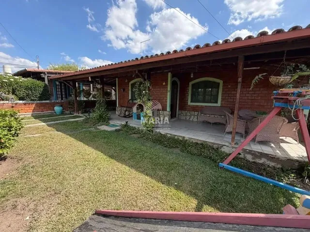Imagem: Casa Dentro de Condomínio com 06 Quartos