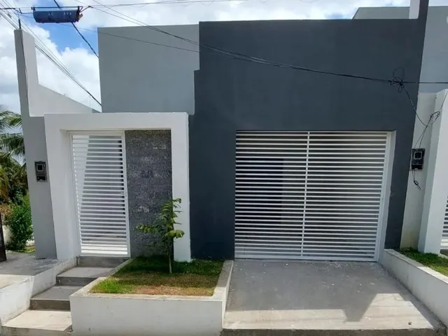 Imagem: A casa possui 2 Dormitórios, 1 Banheiro e está localizado