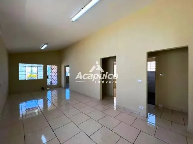 Imagem: Casa À Venda com 3 Quartos no Bairro Chácara