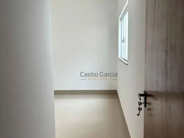 Imagem 2: Casa com 3 Dormitórios À Venda, 165 M² por R$ 800.000,00 - Terras de santa Bárbara
