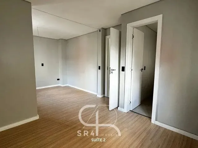 Imagem 9: Sobrado À Venda com 3 Quartos no Bacacheri