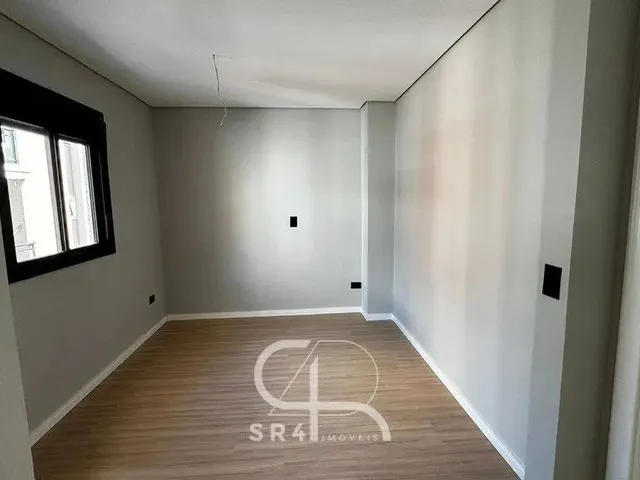 Imagem 8: Sobrado À Venda com 3 Quartos no Bacacheri