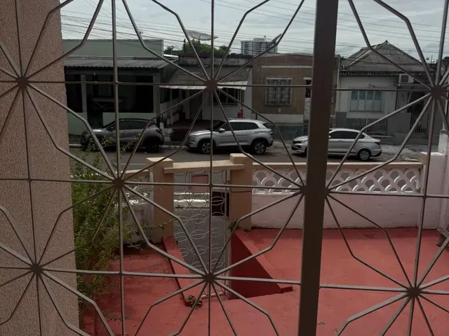 Imagem: Aluga-Se Casa no Centro (Residencial Ou
