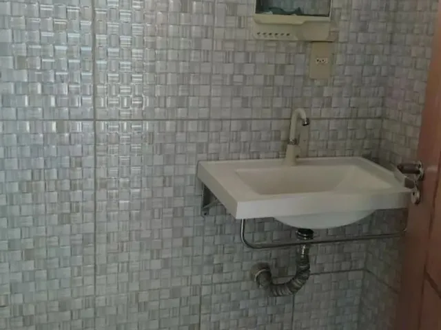 Imagem 3: Alugo, Apartamento 2 Quartos, Sala, Cozinha, Banheiro, Lavabo, Área de Servico