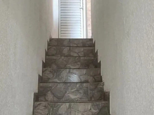 Imagem 9: Alugo, Apartamento 2 Quartos, Sala, Cozinha, Banheiro, Lavabo, Área de Servico