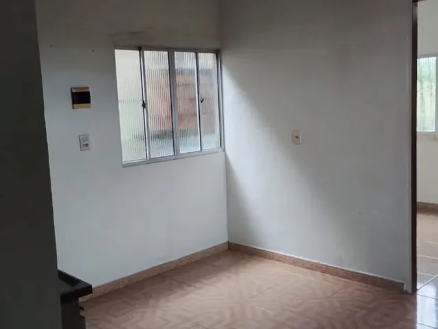Imagem 4: Aluga-Se Kitnet Quarto com aluguel por R$750 /mês