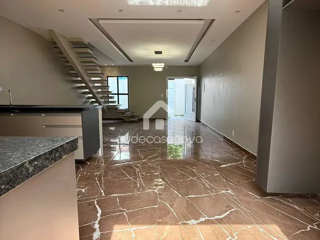 Imagem 8: Casa Duplex, Lírio do Vale