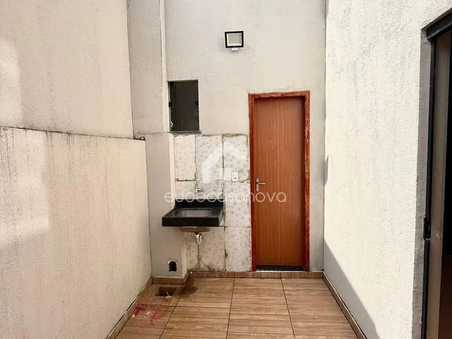 Imagem 4: Casa Duplex, Lírio do Vale
