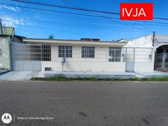 Imagem: Casa com 238M2T Cj. Castelo Branco Próximo