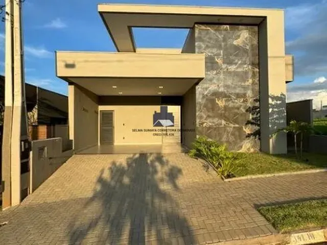 Imagem: A casa em condomínio possui 3 Dormitórios, 3 Suítes, 4