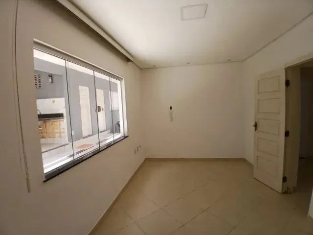 Imagem 6: Vendo Ou Alugo,Casa no Jardim Vitória 04 Quartos, Garagem 04Carros, Varanda
