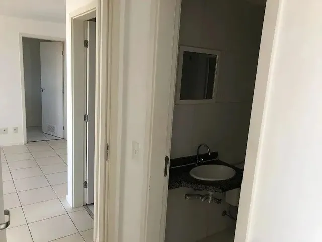Imagem 15: Apartamento para Locação em Niterói, Centro, 2 Dormitórios, 1 Suíte, 1 Banheiro, 1