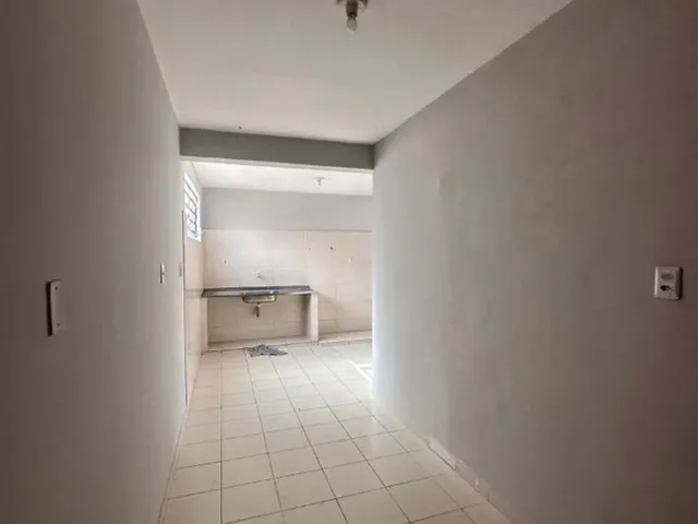 Imagem 2: Alugo Apartamento 2 Quartos com Suíte - Marambaia
