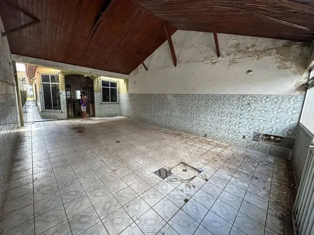 Imagem: Imóvel Comercial com 300 M² com 3 Suítes
