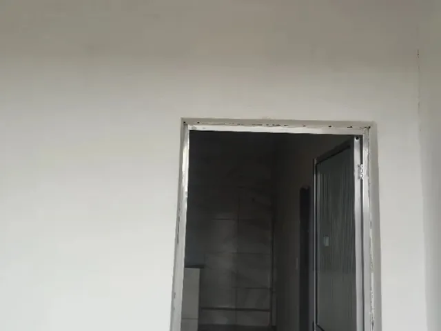 Imagem 7: Apartamento de Dois Quartos, Sala e Cozinha Americana, Banheiro, Varanda, Escada Independe