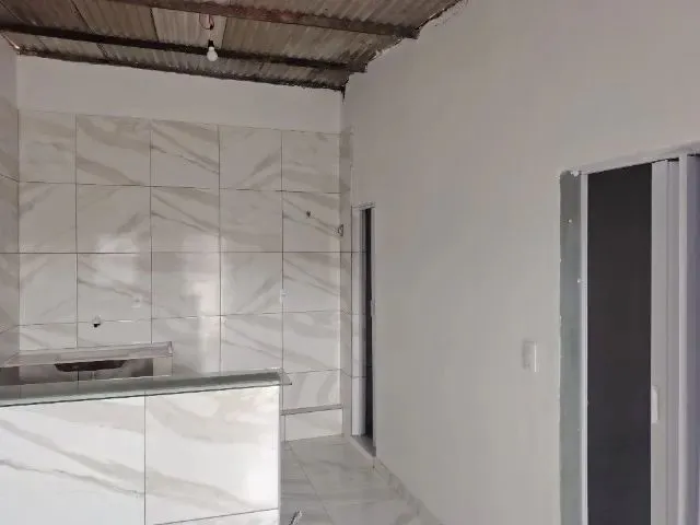 Imagem 9: Apartamento de Dois Quartos, Sala e Cozinha Americana, Banheiro, Varanda, Escada Independe