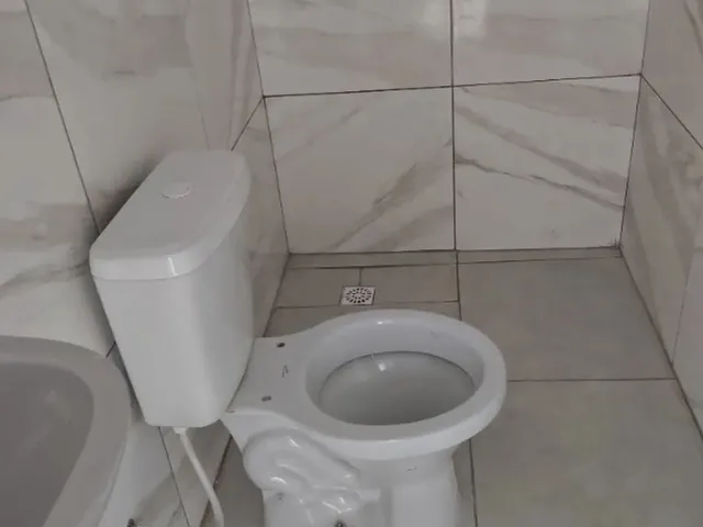 Imagem 5: Apartamento de Dois Quartos, Sala e Cozinha Americana, Banheiro, Varanda, Escada Independe