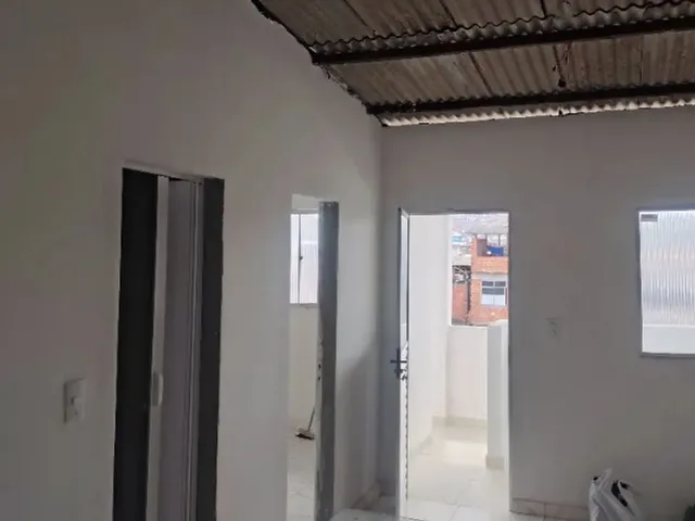 Imagem 14: Apartamento de Dois Quartos, Sala e Cozinha Americana, Banheiro, Varanda, Escada Independe