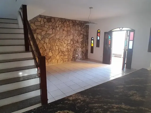 Imagem 13: Casa em Itapuã 4 Quartos, Terraço Livre (120 M²), Varandão, Área de Serviço