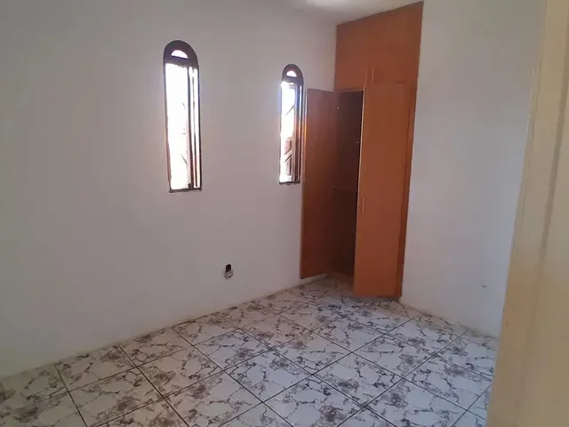 Imagem 14: Casa em Itapuã 4 Quartos, Terraço Livre (120 M²), Varandão, Área de Serviço