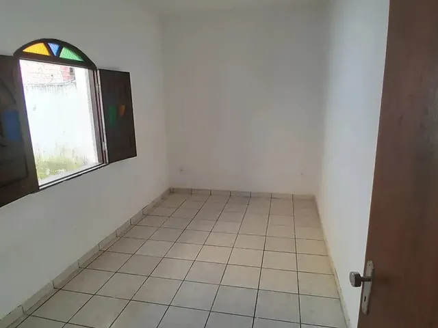 Imagem 12: Casa em Itapuã 4 Quartos, Terraço Livre (120 M²), Varandão, Área de Serviço