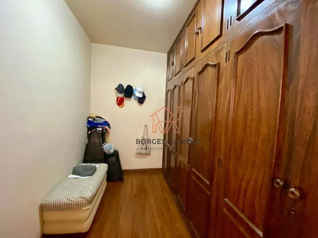 Imagem 2: Casa com 6 Dormitórios, 400M² - Venda / Aluguel - Belvedere - Belo Horizonte/Mg