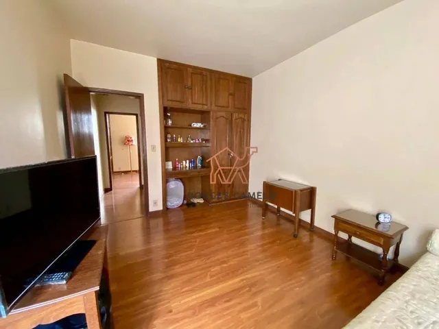 Imagem 4: Casa com 6 Dormitórios, 400M² - Venda / Aluguel - Belvedere - Belo Horizonte/Mg