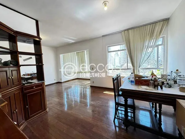 Imagem: Apartamento À Venda, 3 Quartos, 1 Suíte