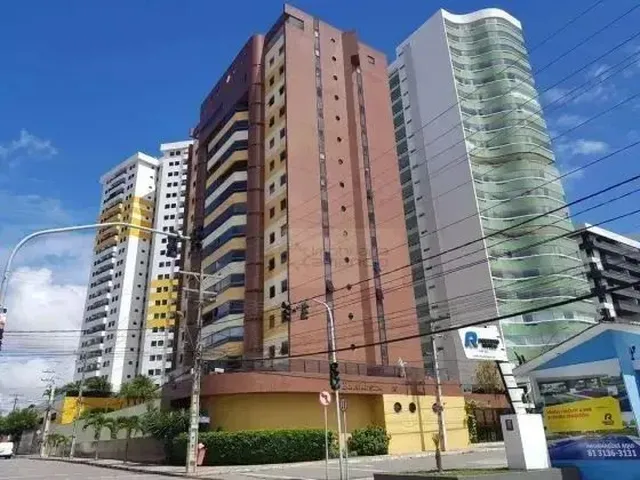 Imagem: O apartamento possui 4 Dormitórios, 3 Suítes, 5