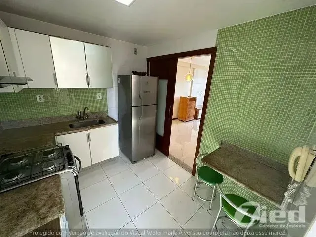 Imagem 12: Apartamento 2 Quartos em Ótimo Local Perto de Tudo em Itapuã, Garagem e Elevador, 560