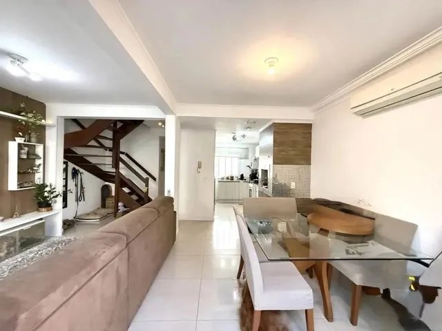 Imagem 5: Sobrado Condomínio com Pátio Lateral