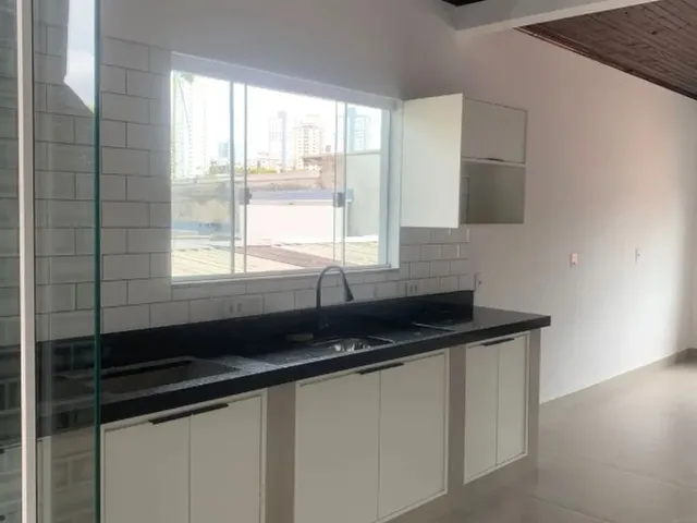 Imagem: Casa Nova (Sobrado, Segundo Piso), com Dois